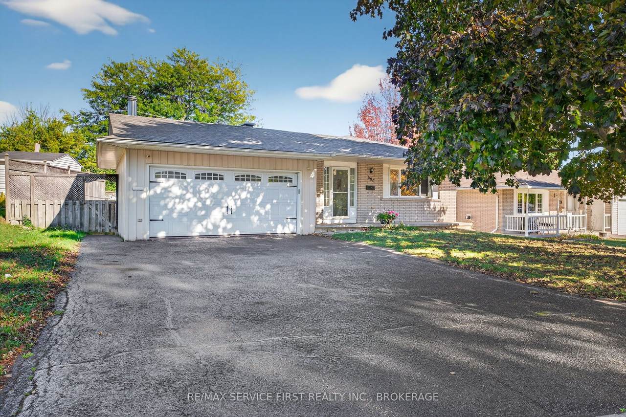 690 Fleet Street - Photo 1