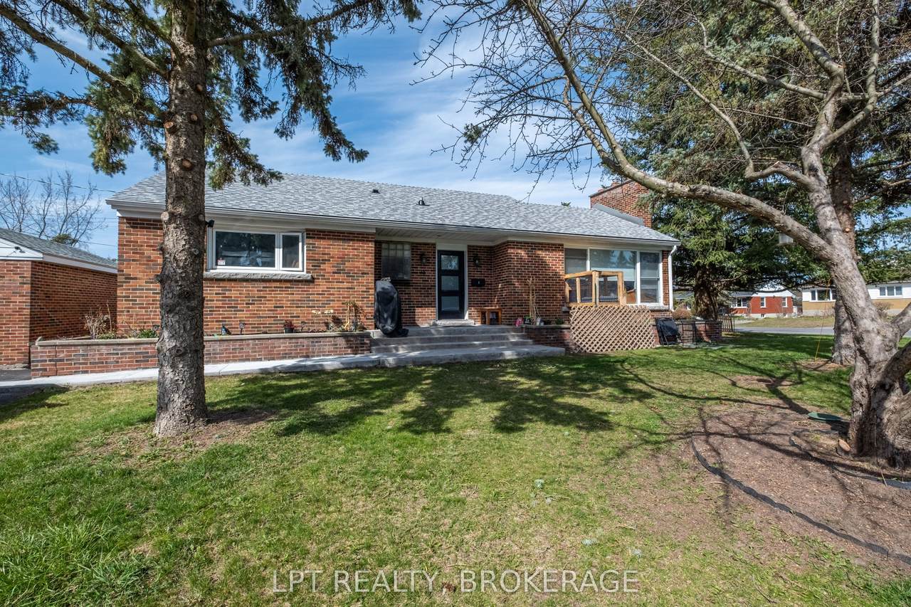 9 Elizabeth Avenue - Photo 1