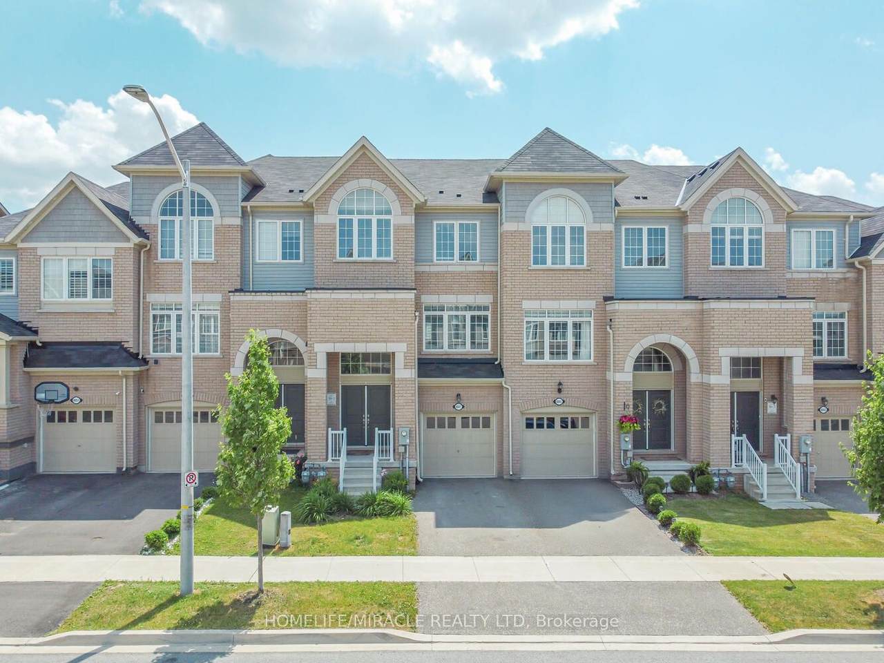 4047 Maitland Street - Photo 1