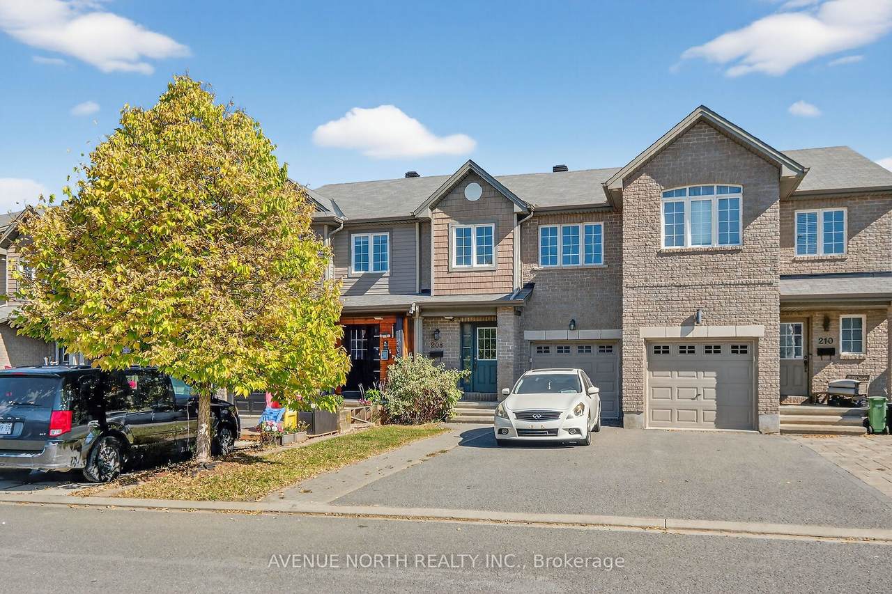 208 Kingswell Street - Photo 1