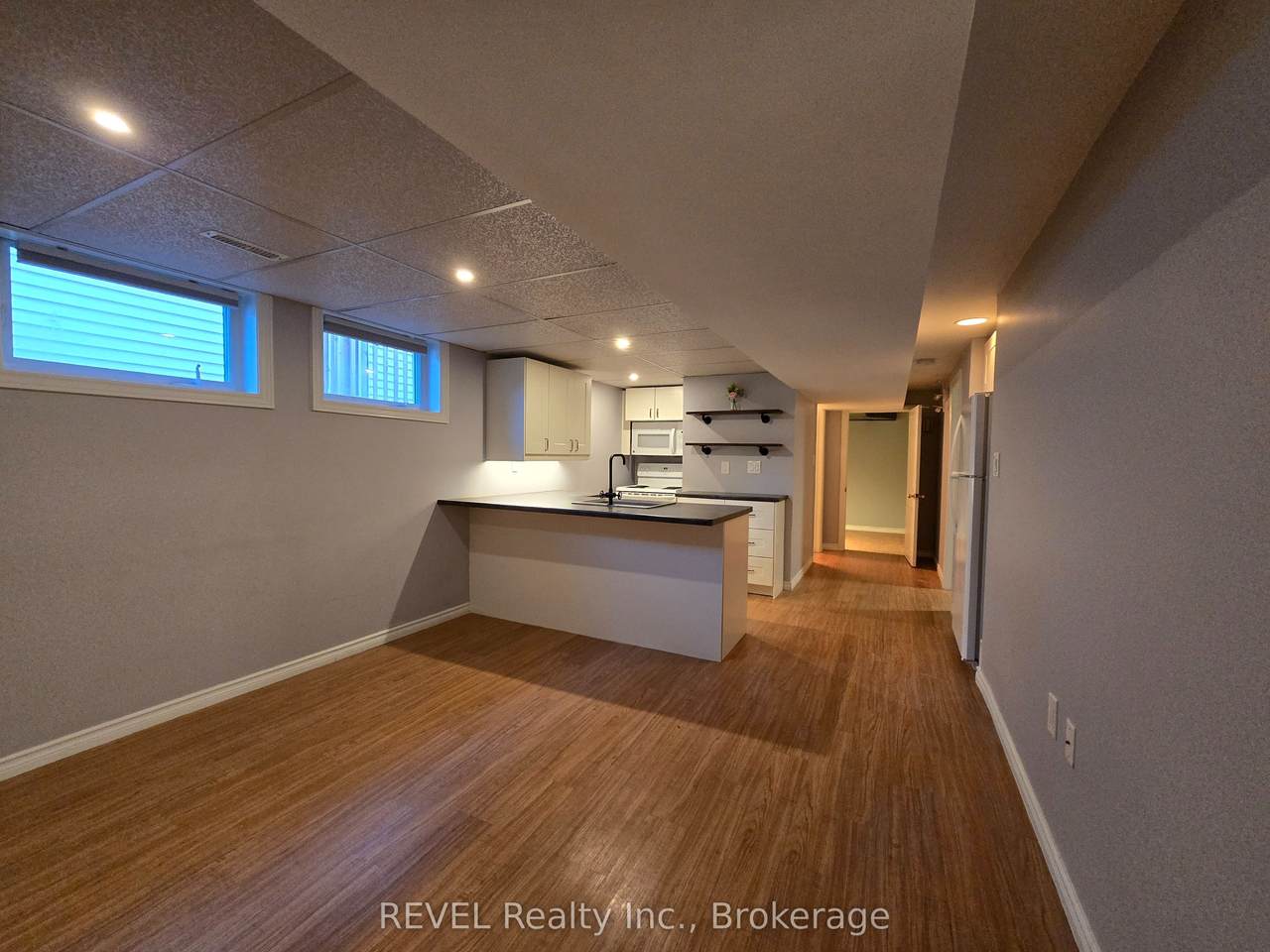 33 Dundas Crescent - Photo 1