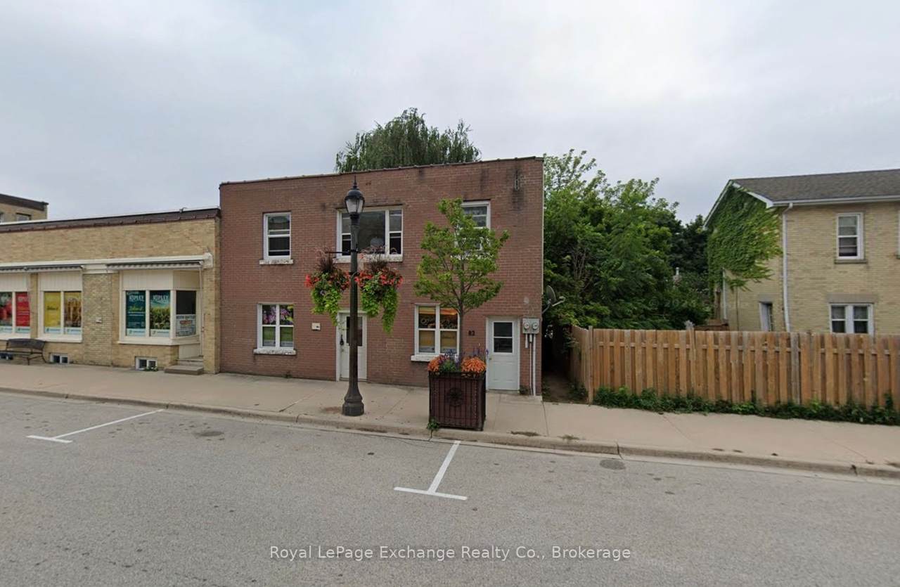 82 Huron Street - Photo 1