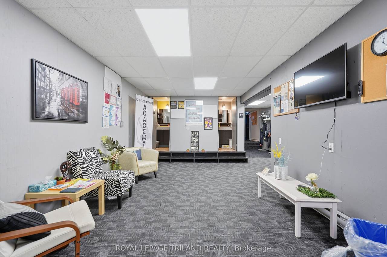 80 Albert Street - Photo 1