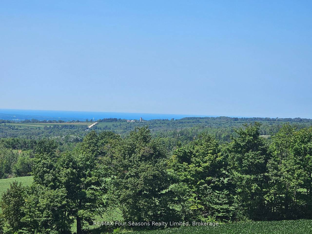 https://bt-photos.global.ssl.fastly.net/toronto/orig_boomver_1_X12843930-1.jpg