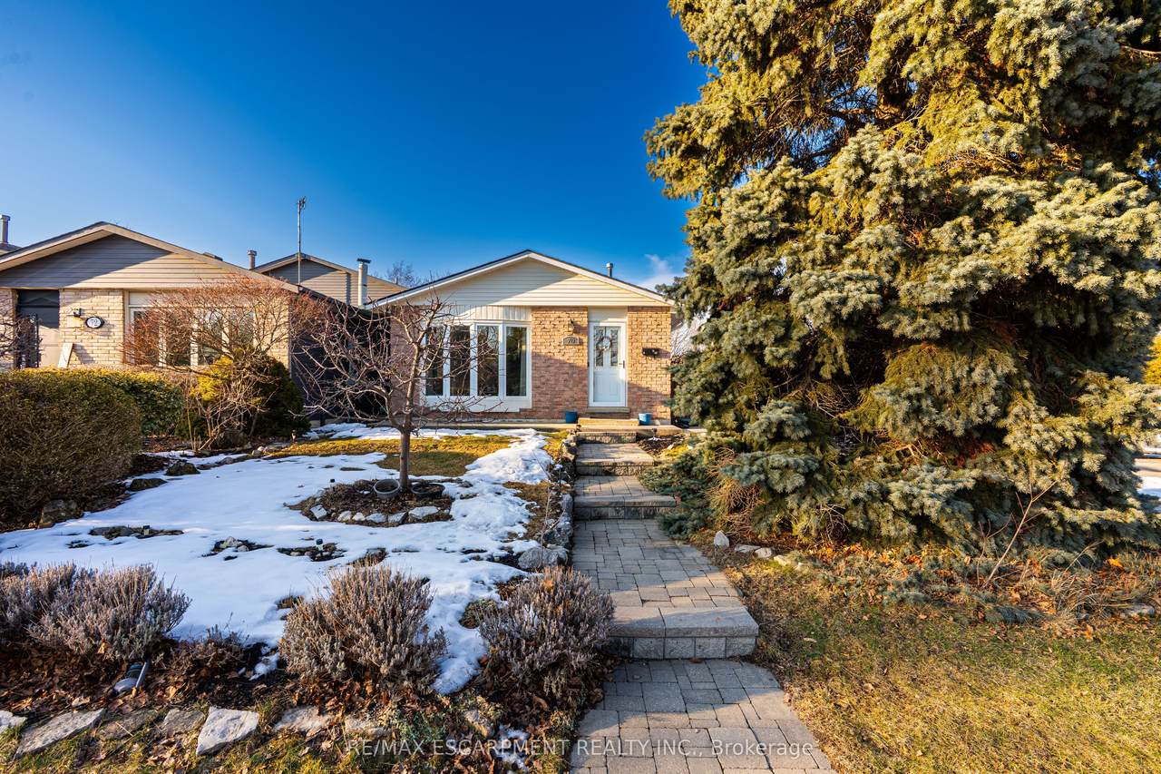 70 Athenia Drive - Photo 1