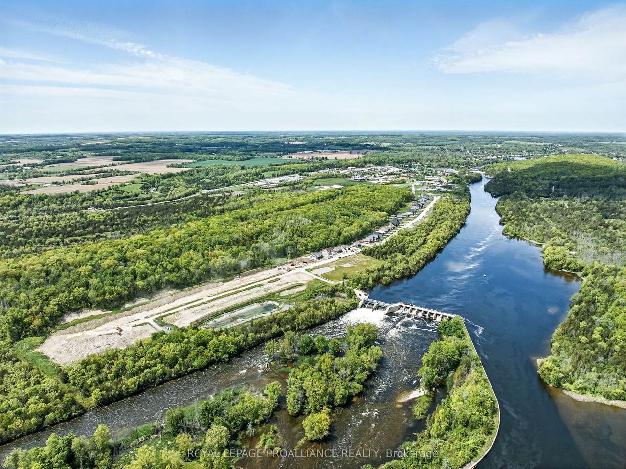 https://bt-photos.global.ssl.fastly.net/toronto/1280_boomver_1_X12847146-1.jpg