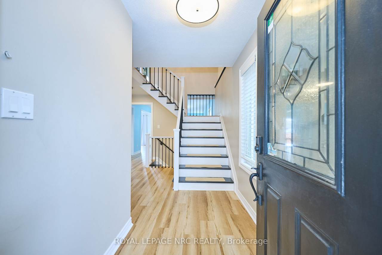 https://bt-photos.global.ssl.fastly.net/toronto/1280_boomver_1_X12847462-1.jpg