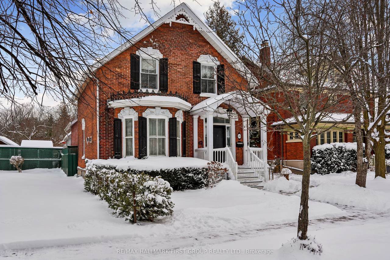 320 College Street - Photo 1
