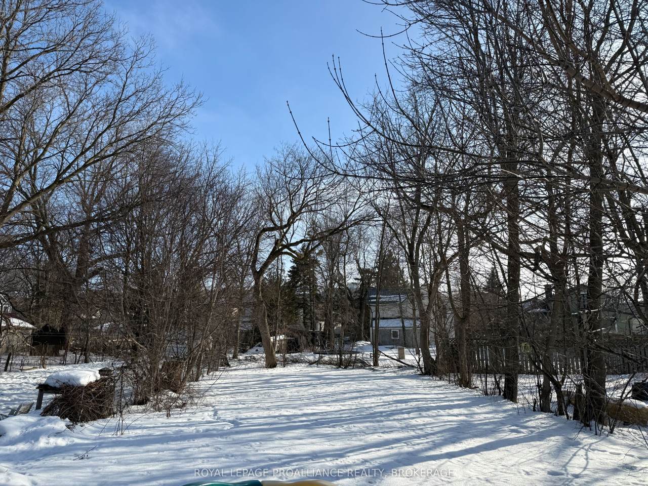 https://bt-photos.global.ssl.fastly.net/toronto/1280_boomver_1_X12849214-1.jpg