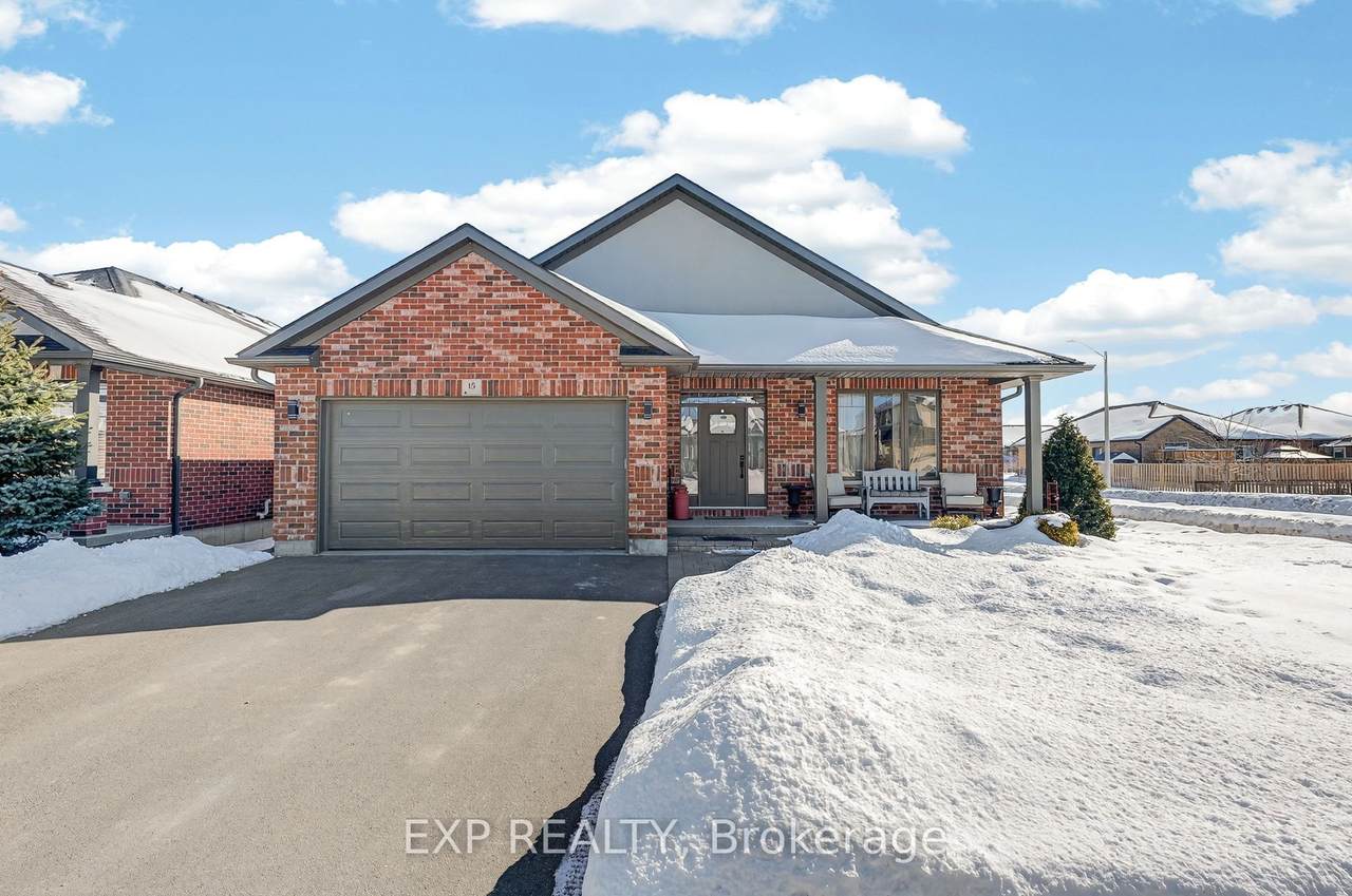 15 Kempton Avenue - Photo 1