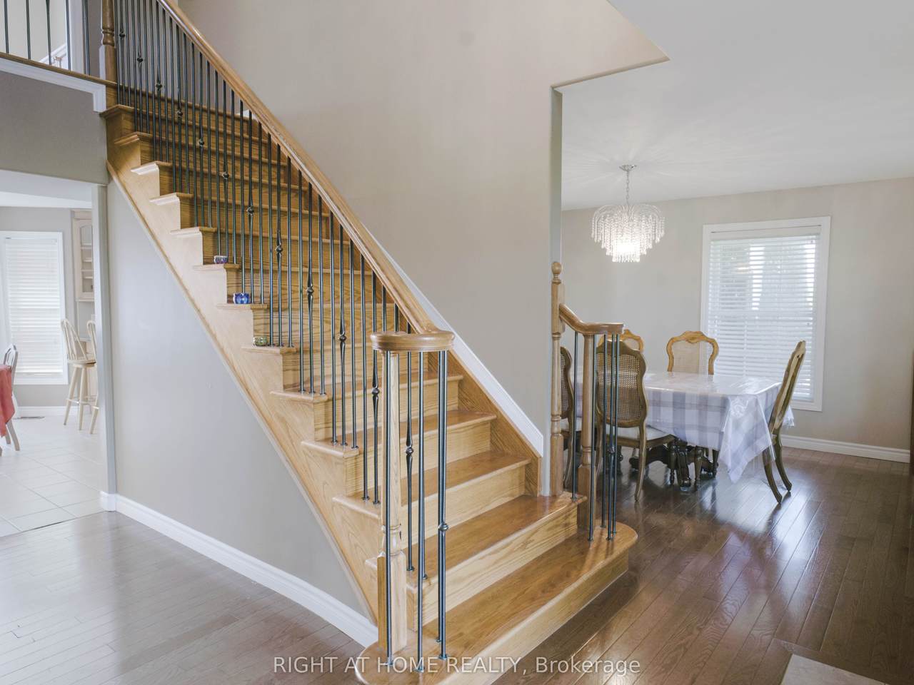 https://bt-photos.global.ssl.fastly.net/toronto/1280_boomver_1_X12849720-1.jpg