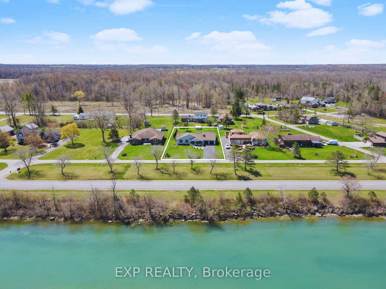 2189 Niagara Parkway - Photo 1