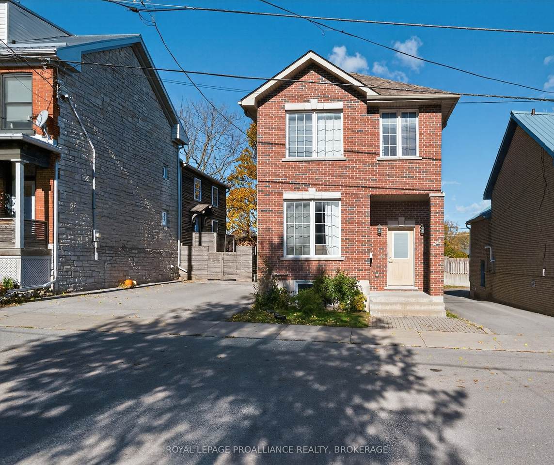https://bt-photos.global.ssl.fastly.net/toronto/1280_boomver_1_X12854264-1.jpg