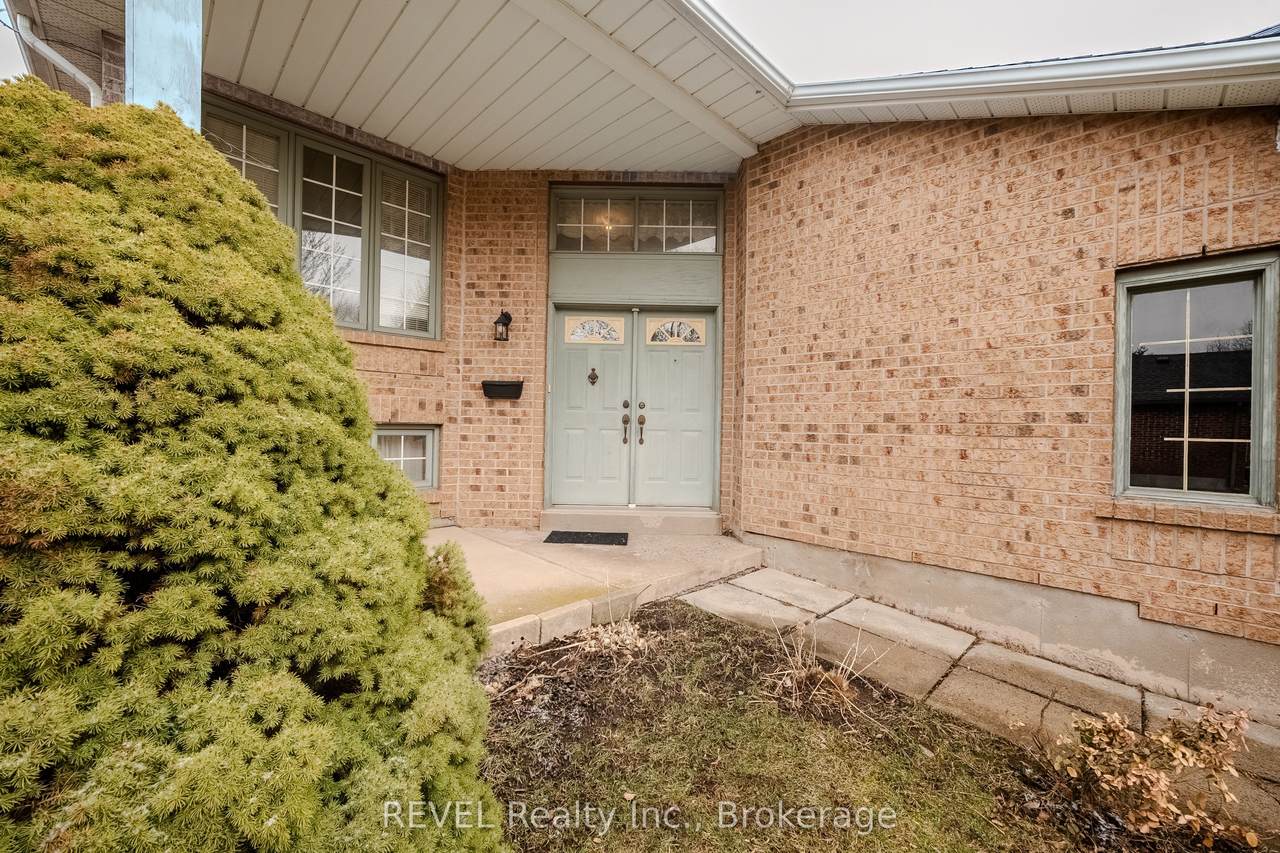 https://bt-photos.global.ssl.fastly.net/toronto/1280_boomver_1_X12895298-1.jpg