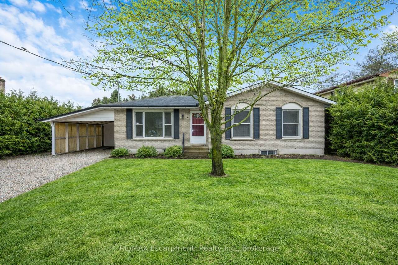 4 Lyndhurst Avenue - Photo 1