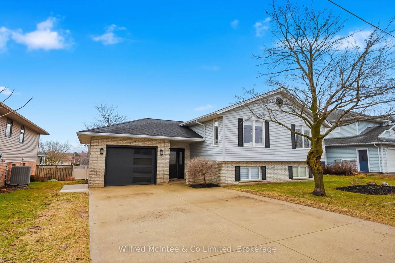 214 Hinks Street - Photo 1