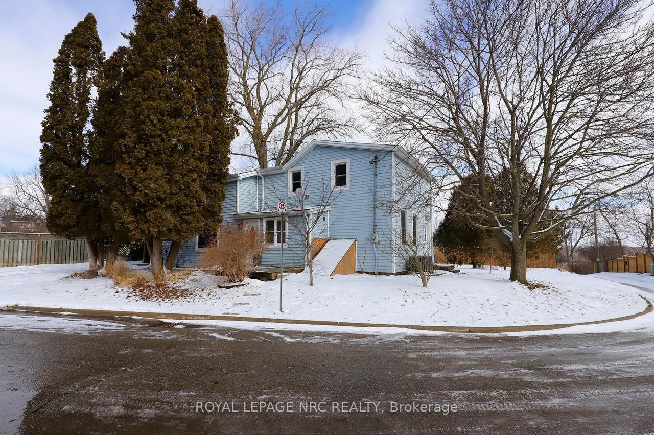 https://bt-photos.global.ssl.fastly.net/toronto/1280_boomver_1_X12949036-1.jpg