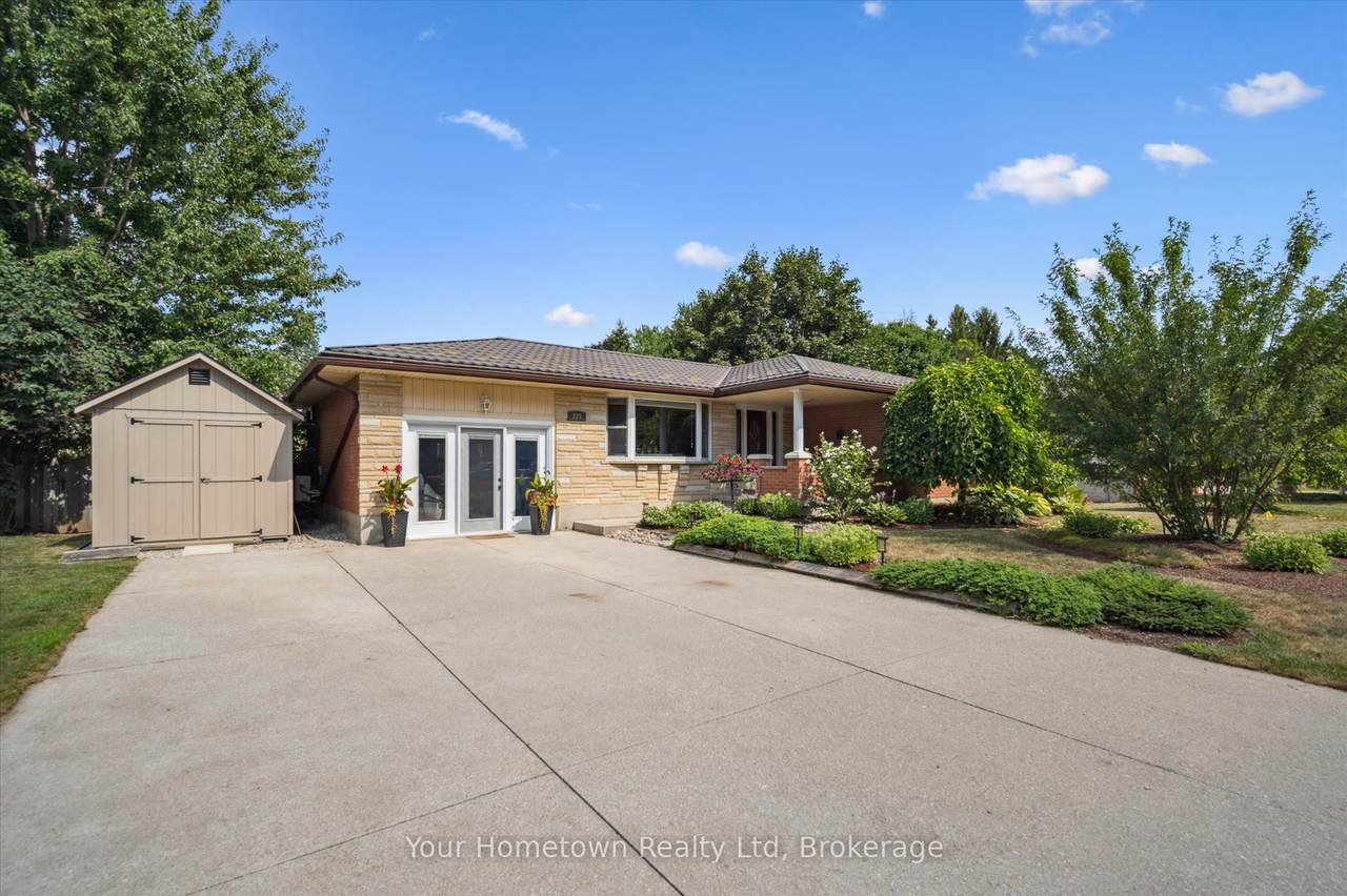 220 Colborne Street - Photo 1