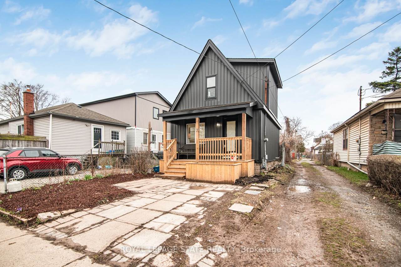 7 Stapleton Avenue - Photo 1
