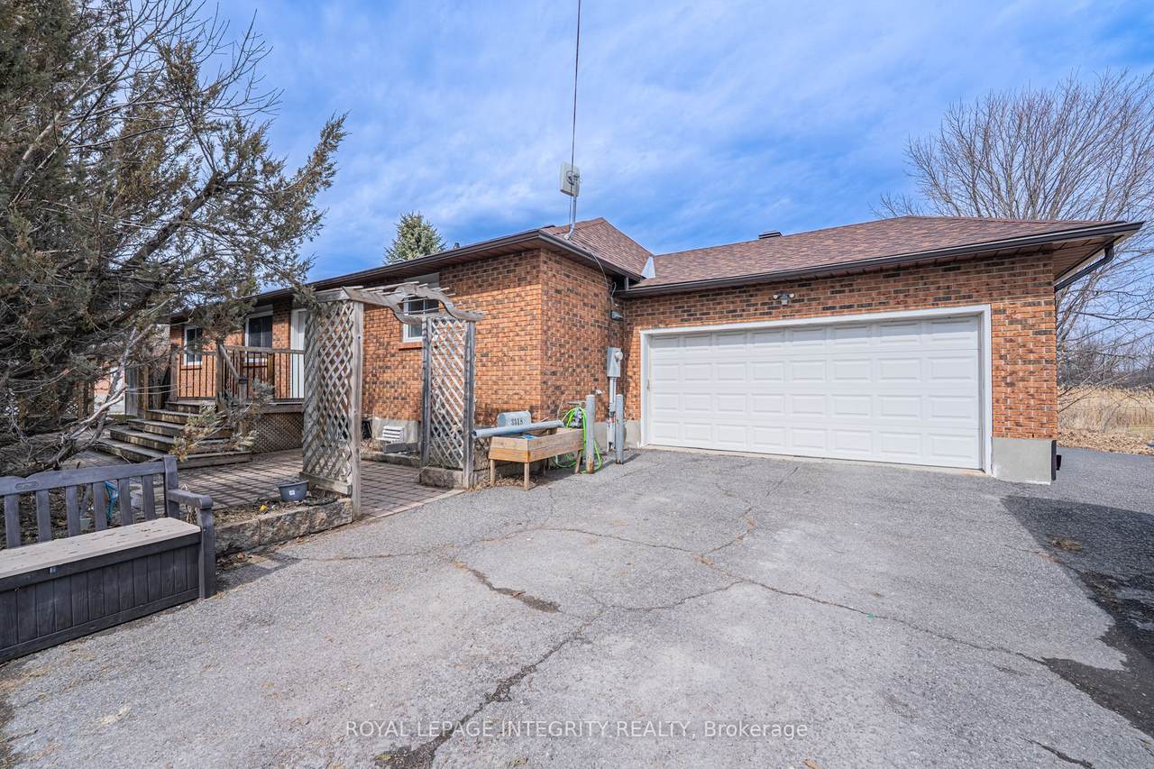 3318 Dunrobin Road - Photo 1