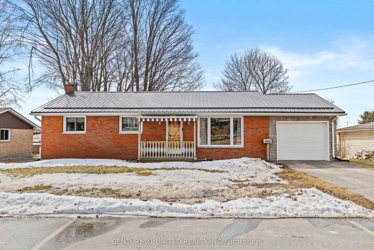 8 Mclean Avenue - Photo 1