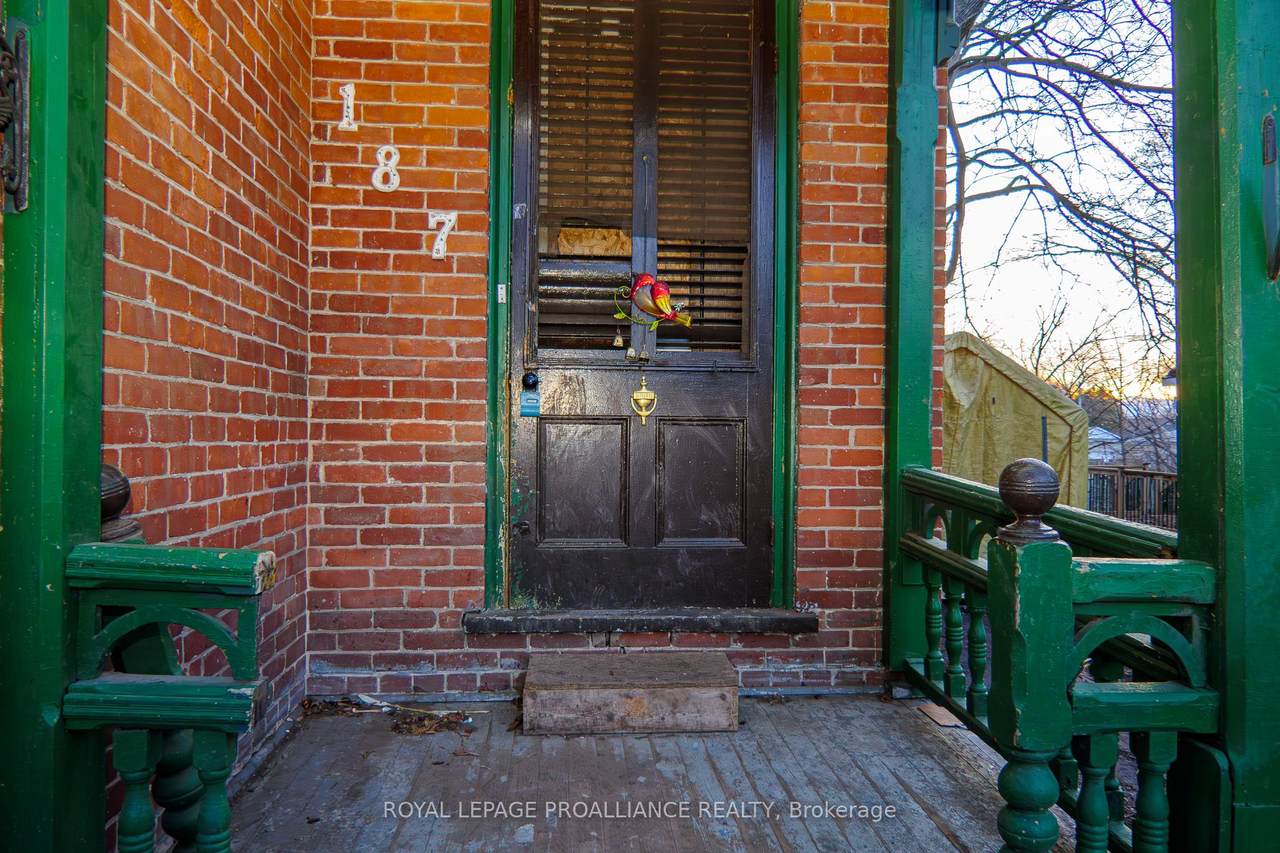 https://bt-photos.global.ssl.fastly.net/toronto/1280_boomver_1_X12952196-1.jpg