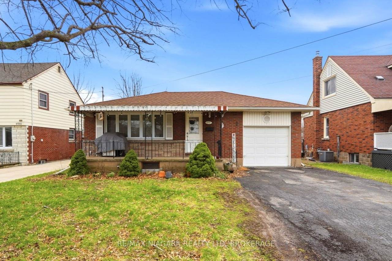 4975 Homewood Avenue - Photo 1