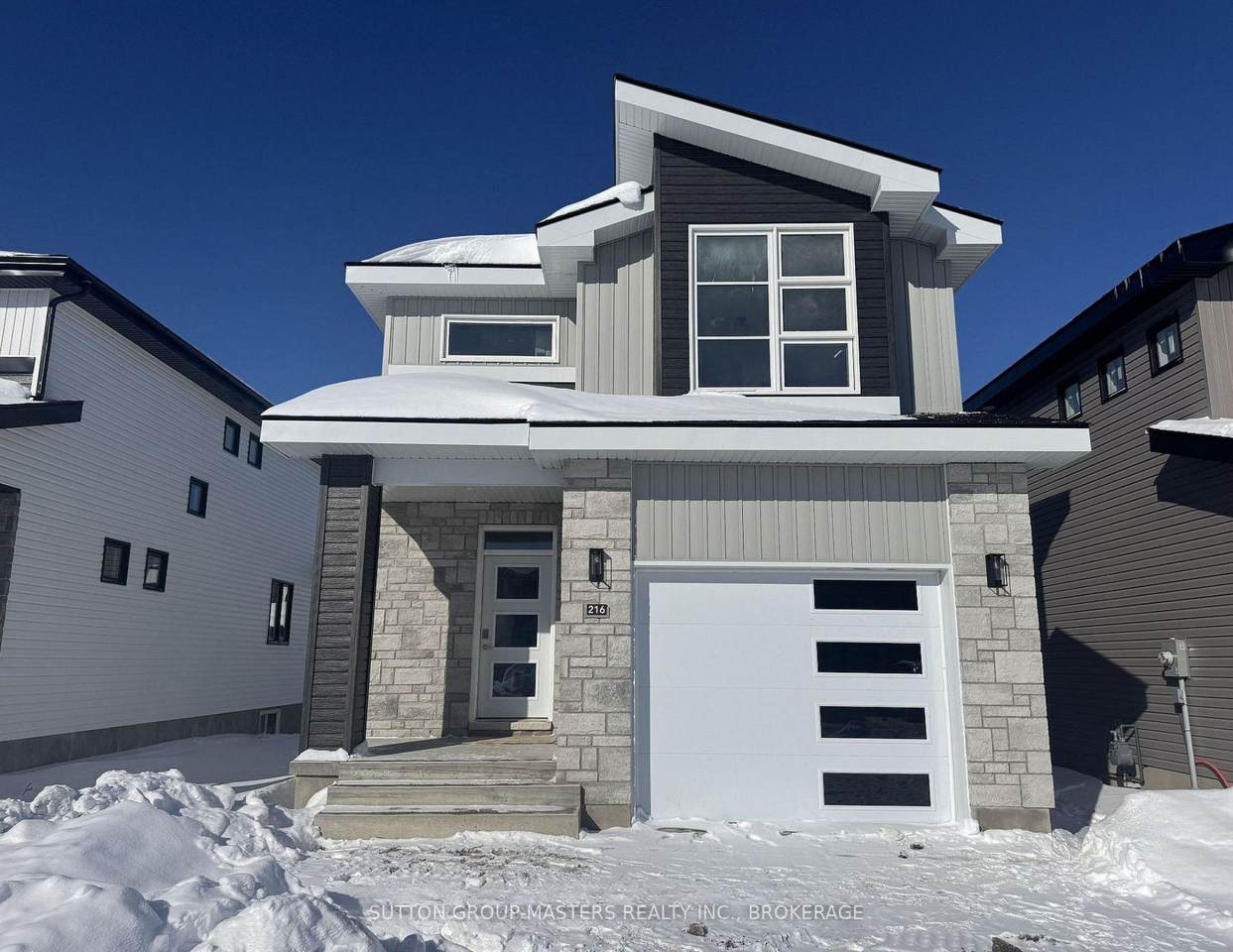 216 Superior Drive - Photo 1