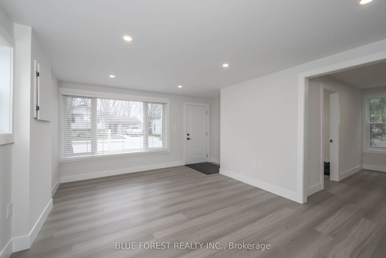 https://bt-photos.global.ssl.fastly.net/toronto/1280_boomver_1_X12952968-1.jpg