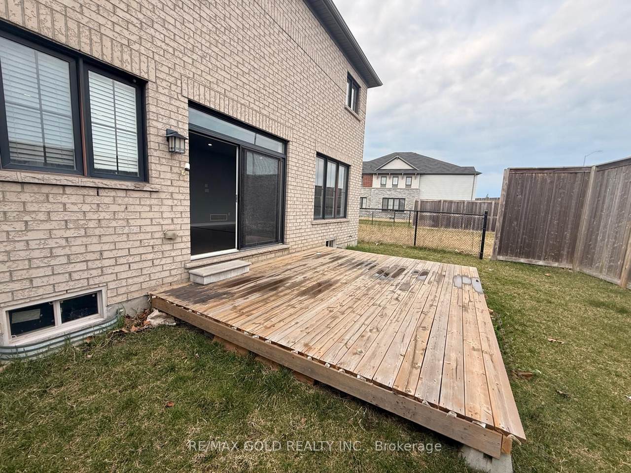 206 Crafter Crescent - Photo 1