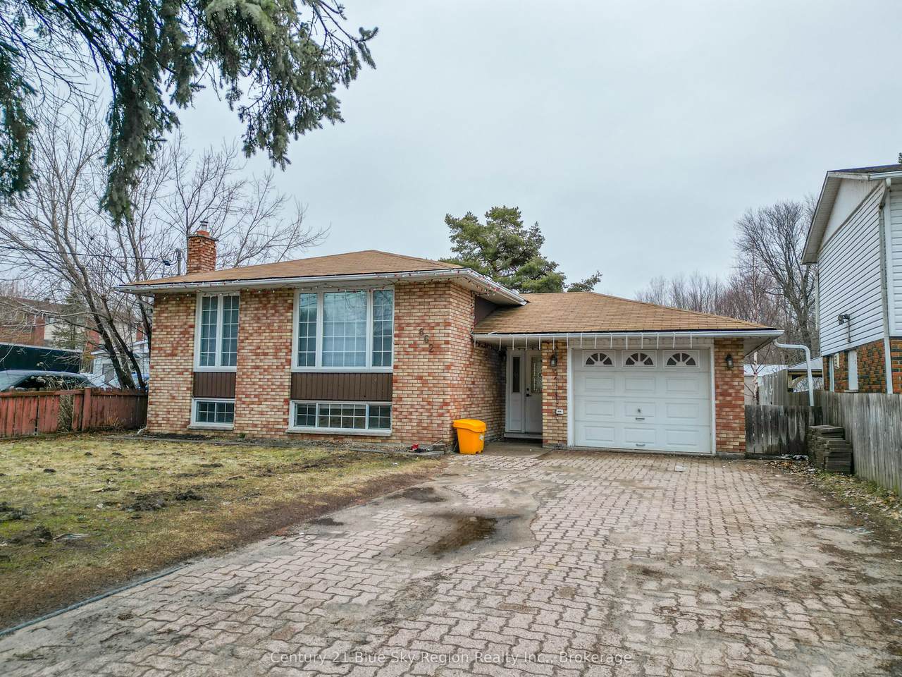 862 Lakeshore Drive - Photo 1