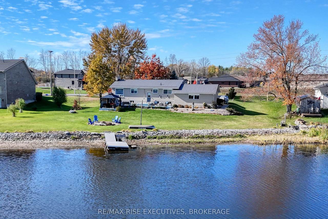 470 Dundas Street - Photo 1