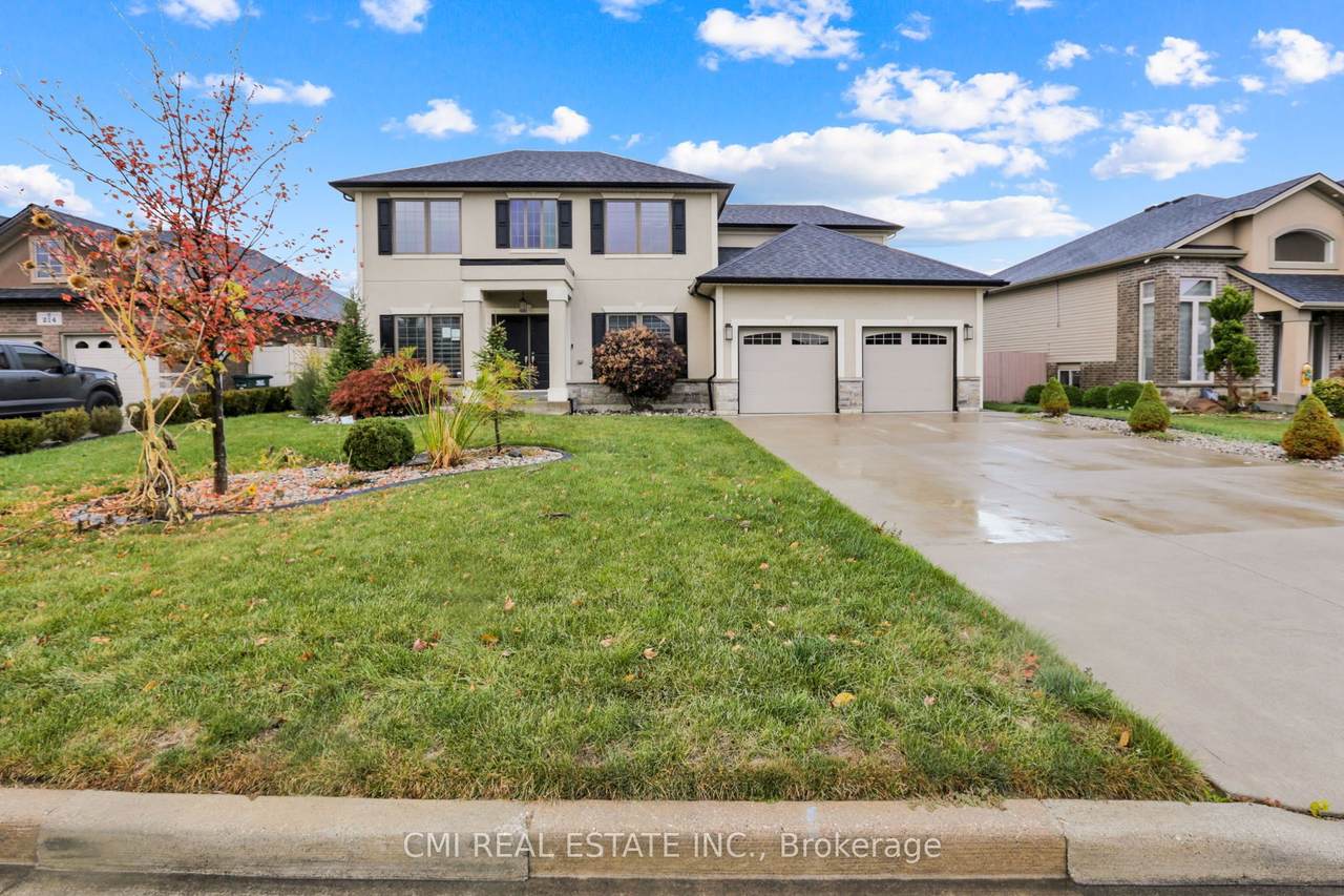 212 Jasmine Drive - Photo 1