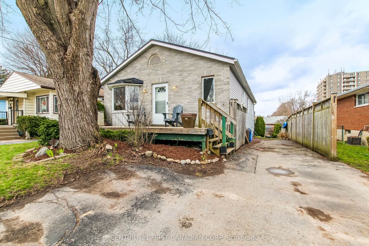 https://bt-photos.global.ssl.fastly.net/toronto/1280_boomver_1_X13008570-1.jpg
