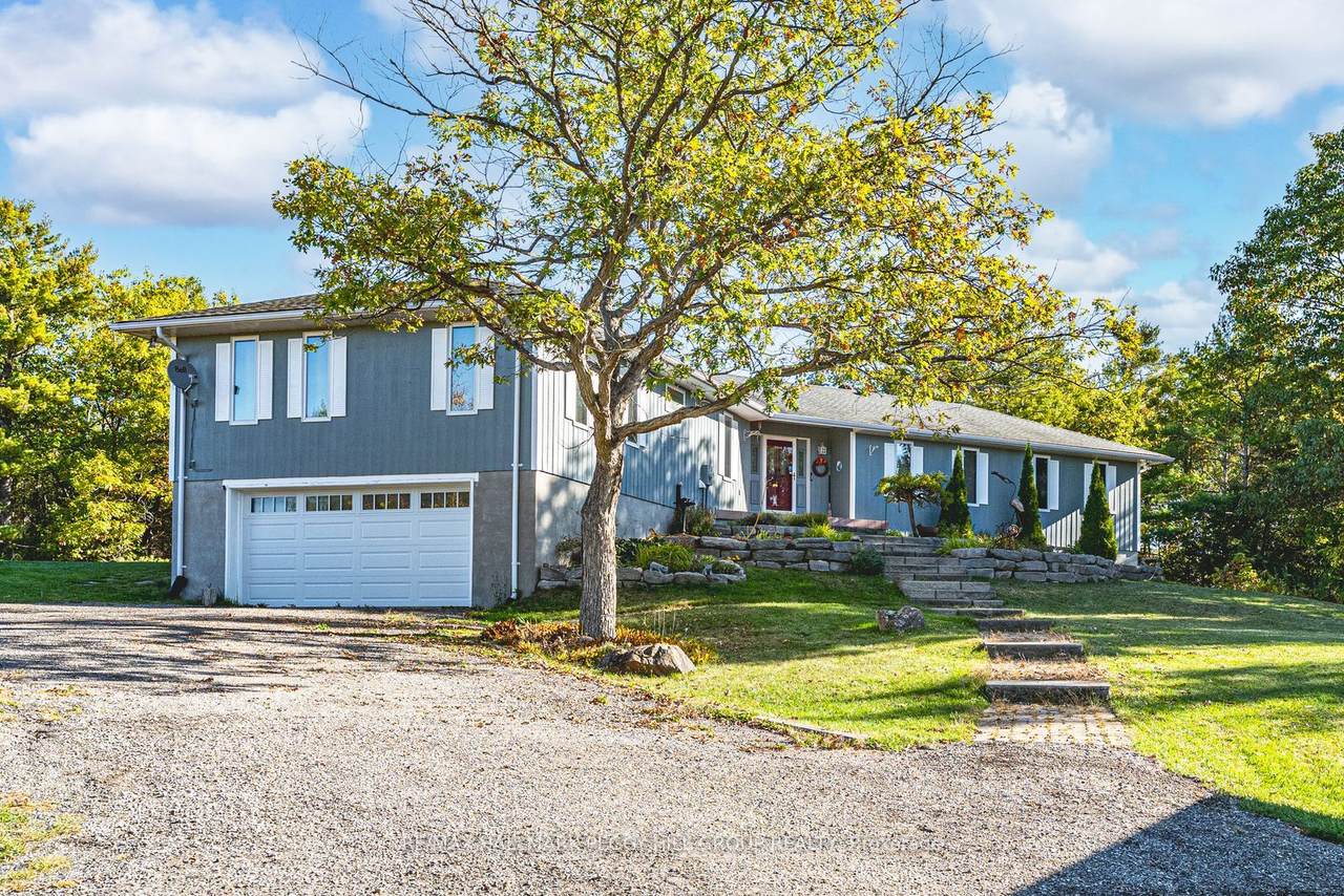 1564 Honey Harbour Road - Photo 1