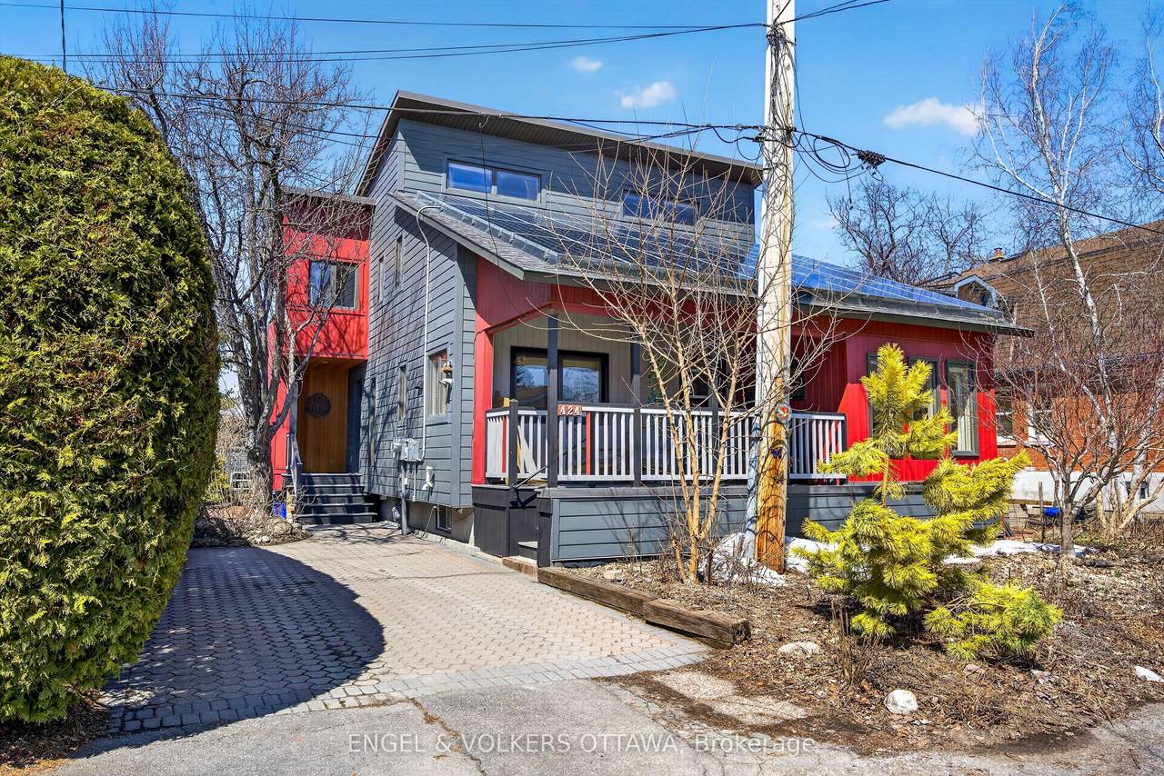 424 Lochaber Avenue - Photo 1