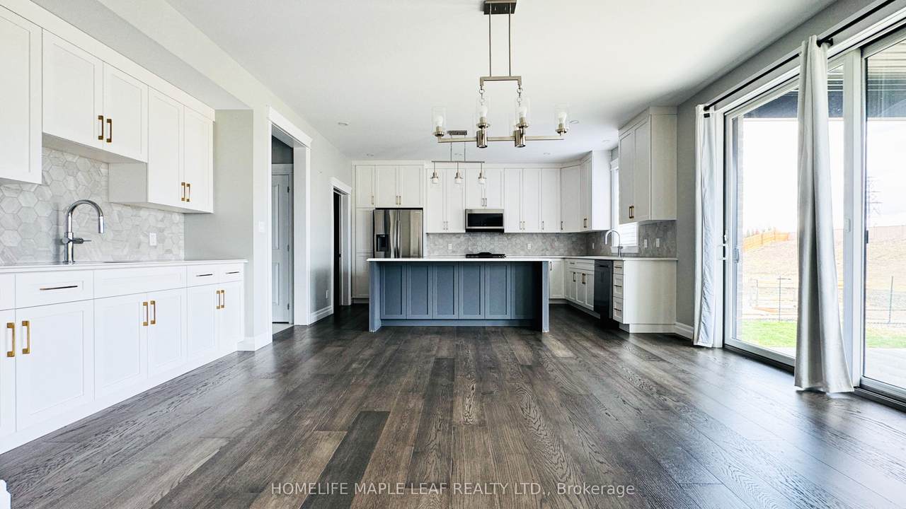 https://bt-photos.global.ssl.fastly.net/toronto/1280_boomver_1_X13009574-1.jpg