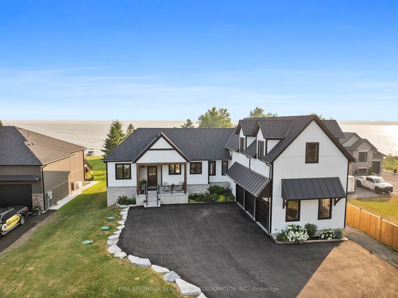 48 Pleasant View Crescent - Photo 1