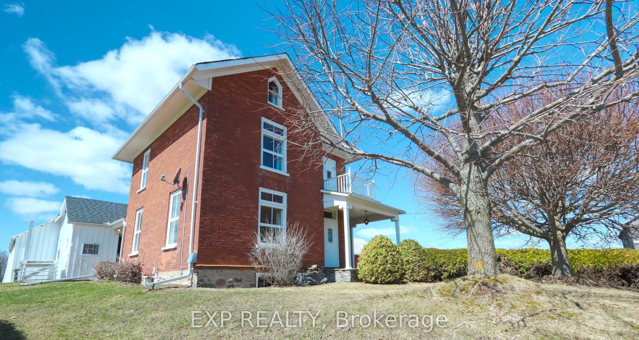 840 Mcgregor Bay Road - Photo 1
