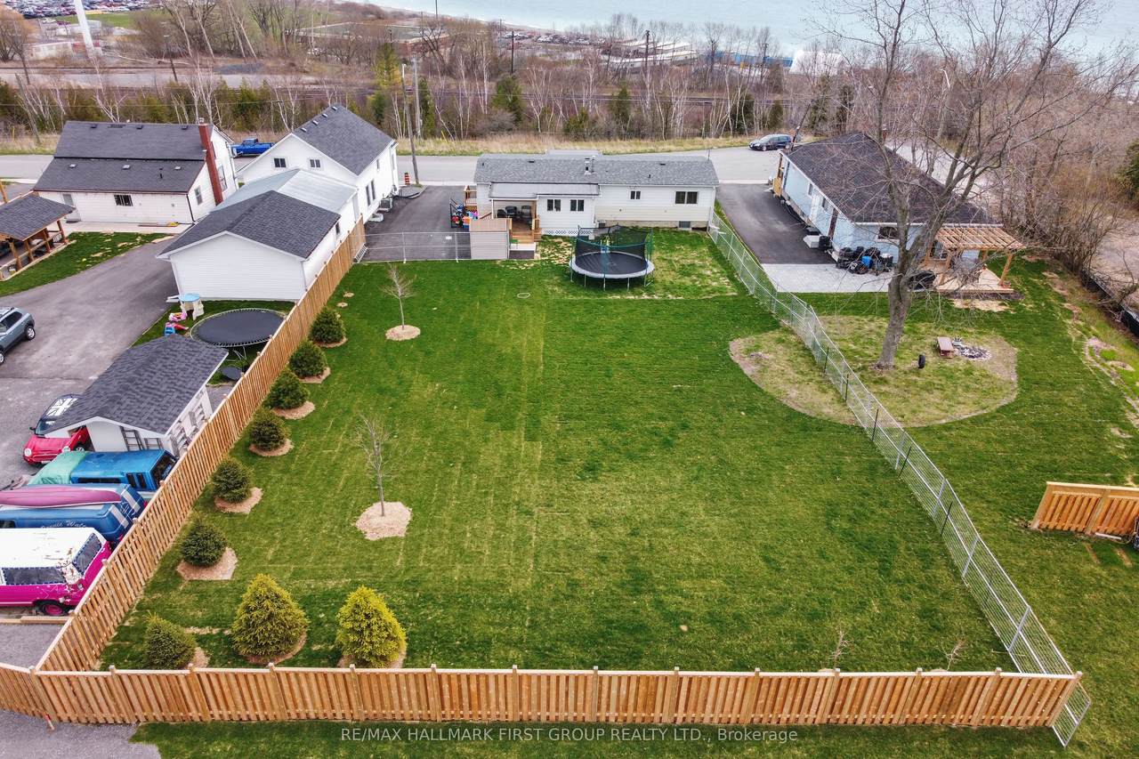 64 Alexander Street - Photo 1