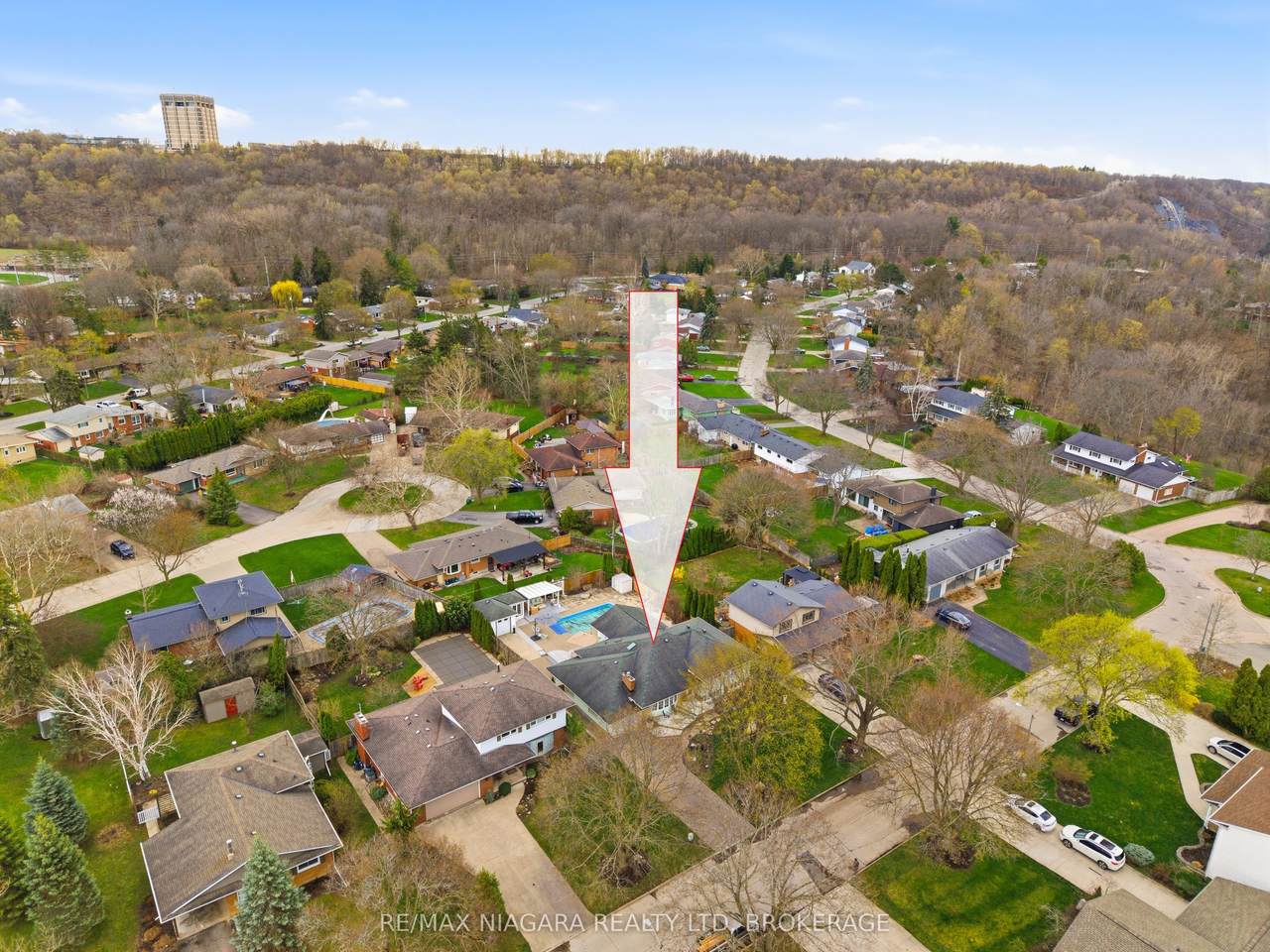 https://bt-photos.global.ssl.fastly.net/toronto/1280_boomver_1_X13012538-1.jpg