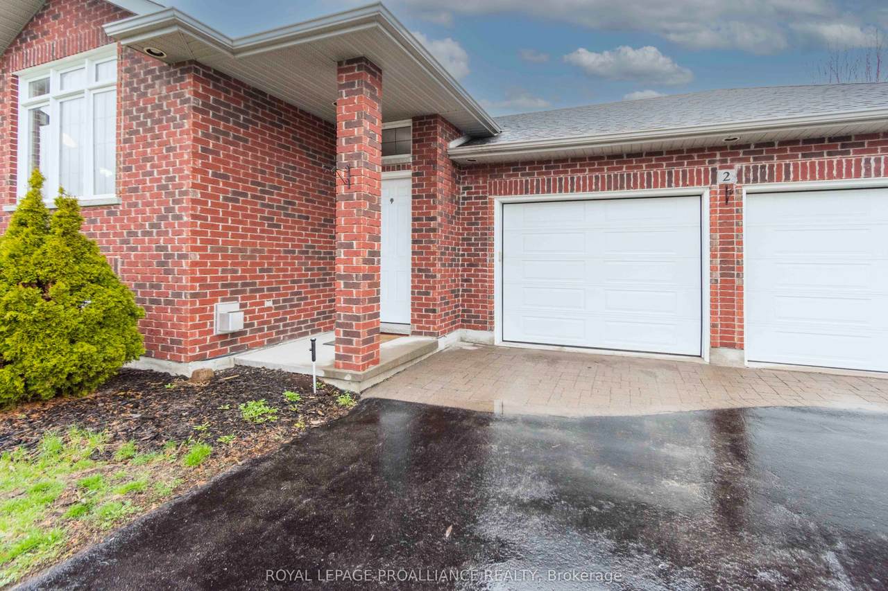 2 Freedom Crescent - Photo 1
