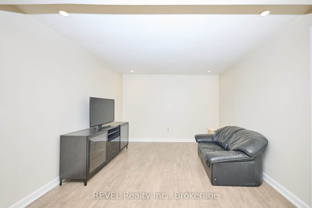 https://bt-photos.global.ssl.fastly.net/toronto/1280_boomver_1_X13012922-1.jpg