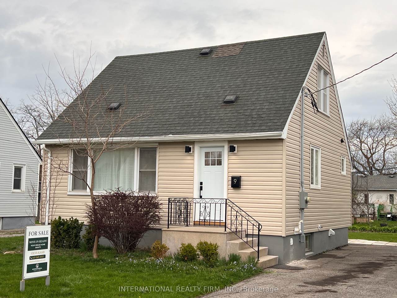 9 Admiral Road - Photo 1