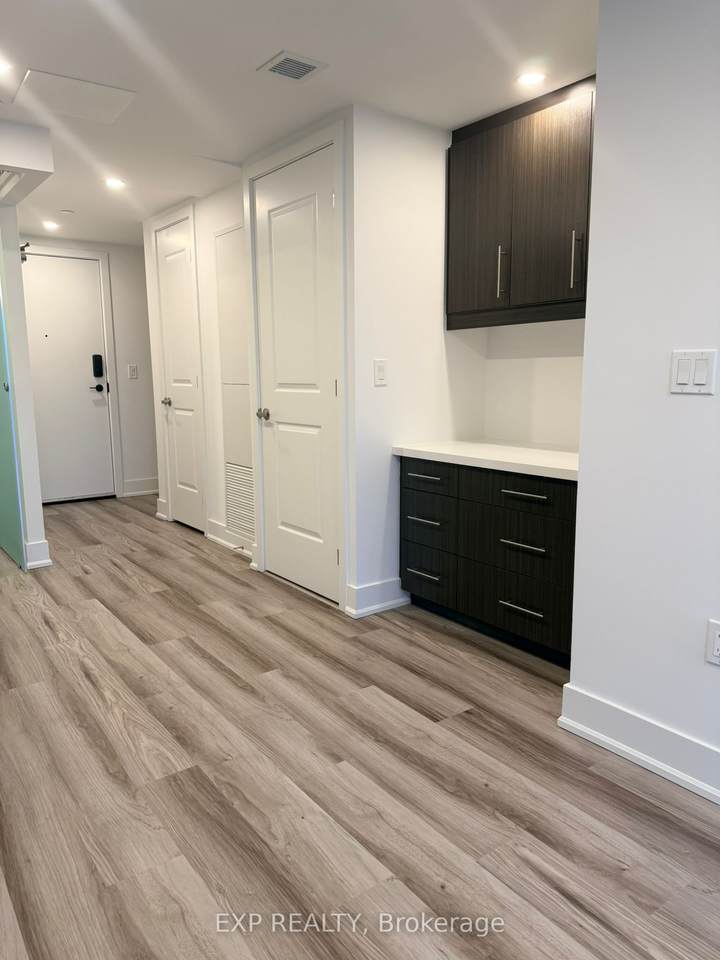https://bt-photos.global.ssl.fastly.net/toronto/1280_boomver_1_X13079402-1.jpg