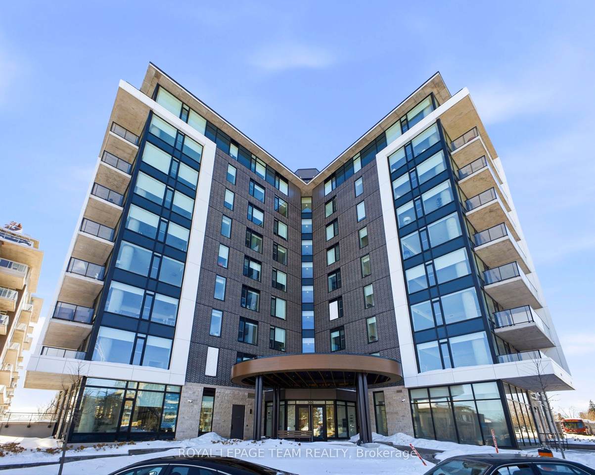360 Deschatelets Avenue - Photo 1