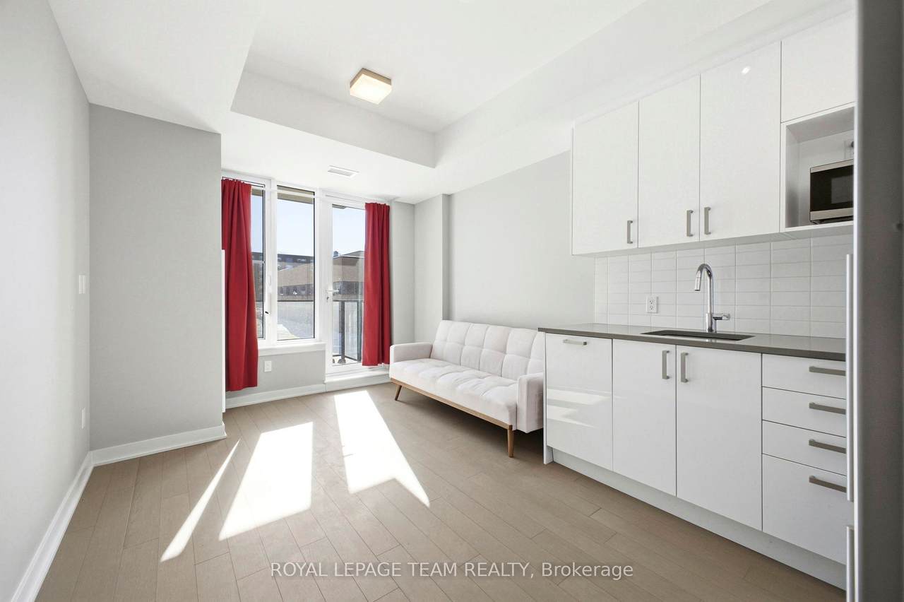 https://bt-photos.global.ssl.fastly.net/toronto/1280_boomver_1_X13079424-1.jpg