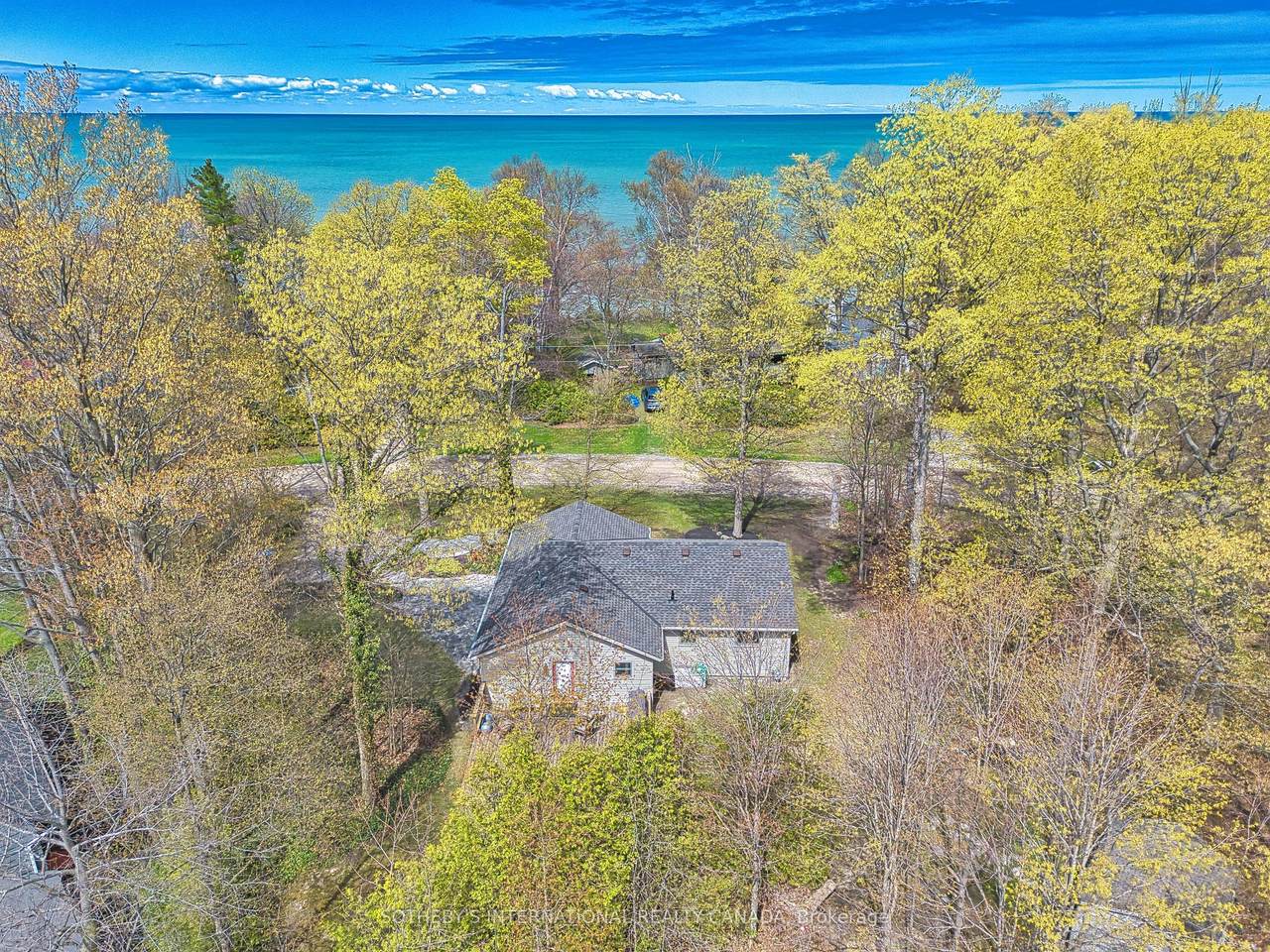 74470 Woodland Drive - Photo 1