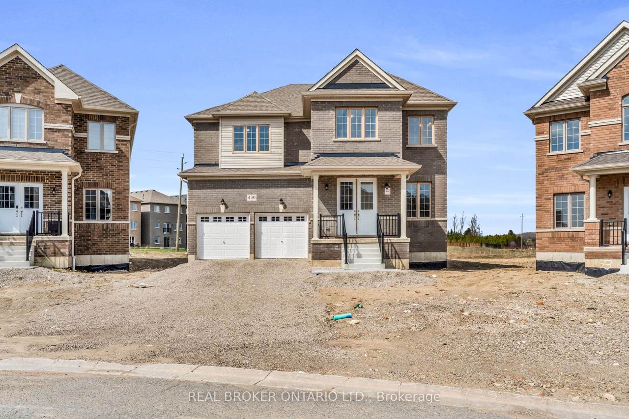 430 Vandusen Avenue - Photo 1