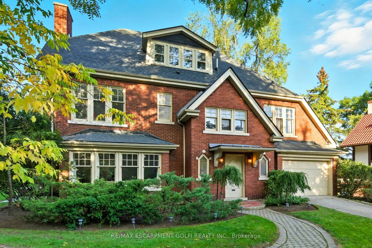 18 Inglewood Drive - Photo 1